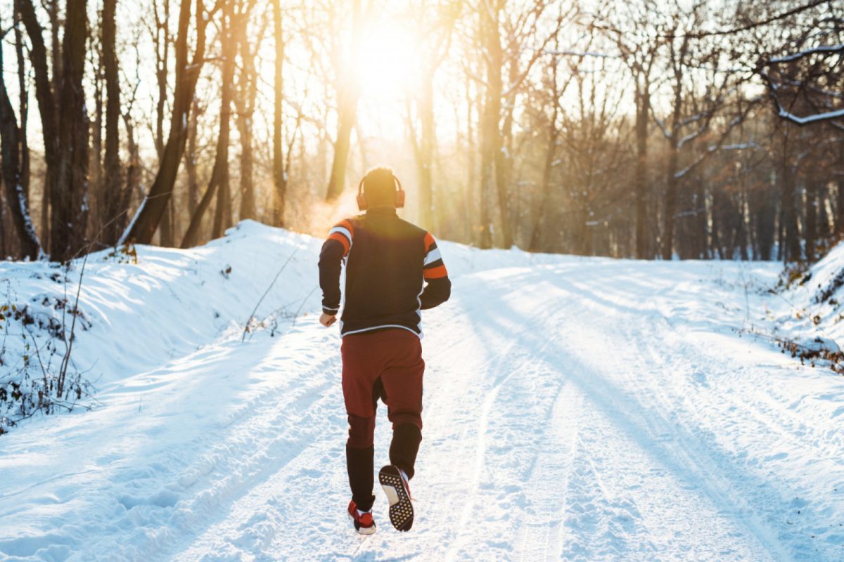 Restez en pleine forme en pratiquant une activité physique adaptée à la saison hivernale